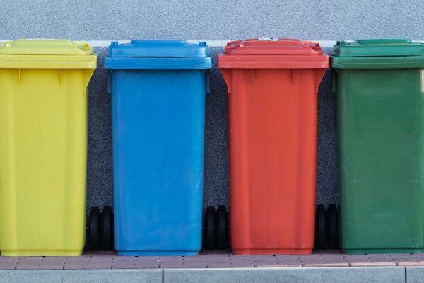 pawel-czerwinski-RkIsyD_AVvc-unsplash_kvadrat