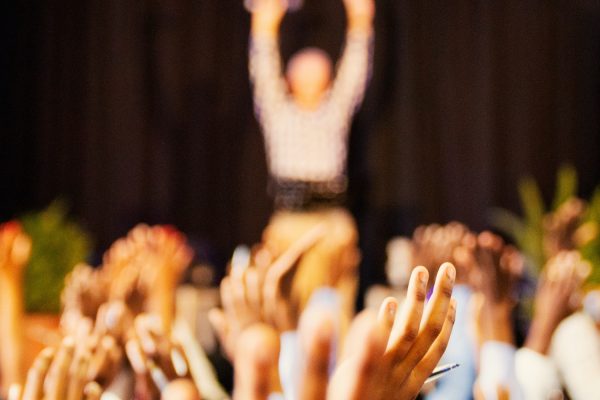 photo-1550305080-4e029753abcf_kvadrat